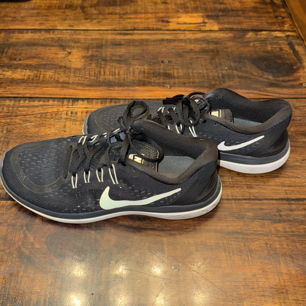 Nike Women’s Flex Running Shoes Black Size 9 - Picture 3 of 7